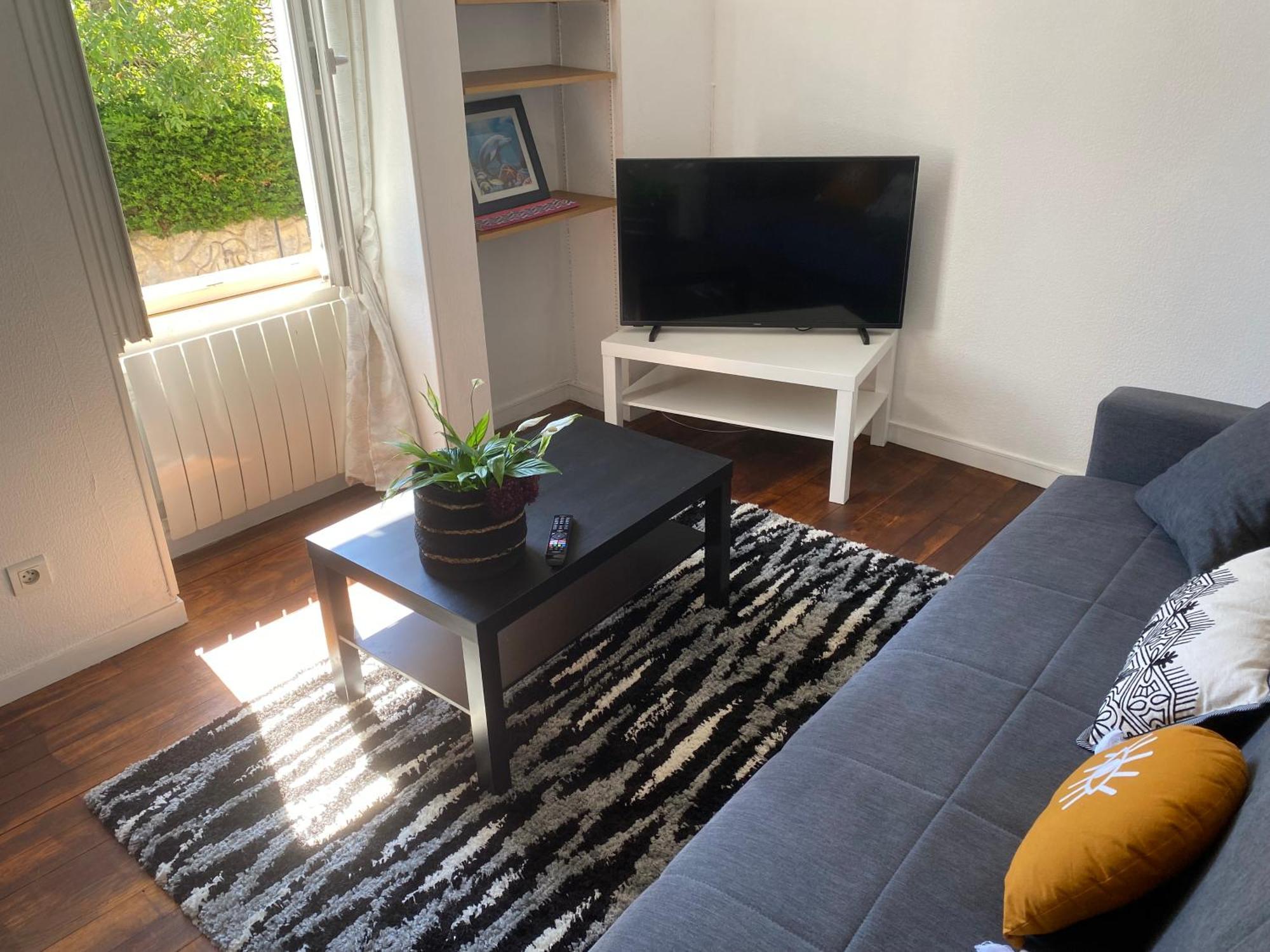 Haut De Jardin Dans Une Maison Dijon Exterior photo